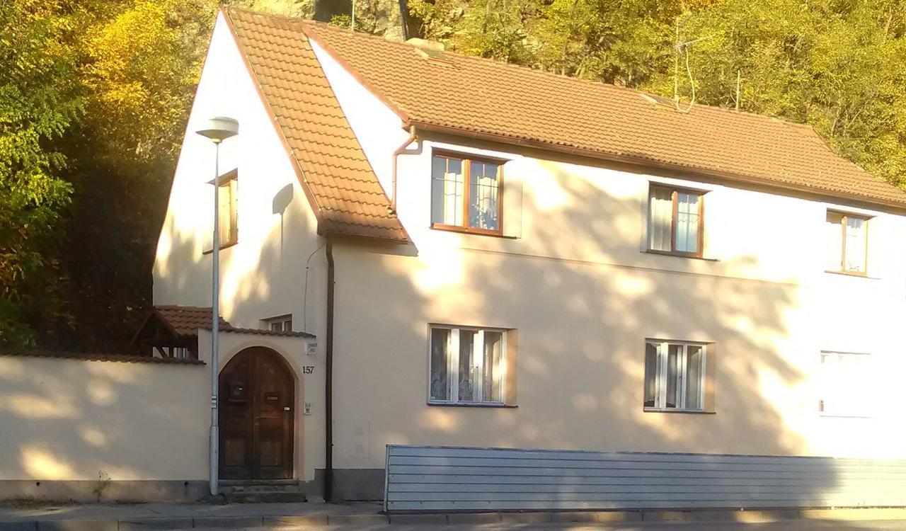 Penzion Marjanka Hluboká nad Vltavou Exterior foto